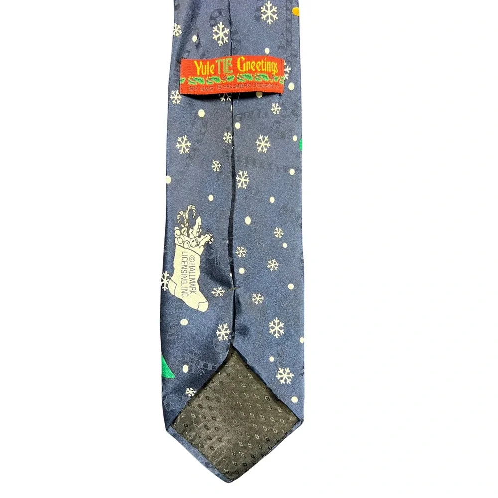 Yule Tie Greetings festive fun